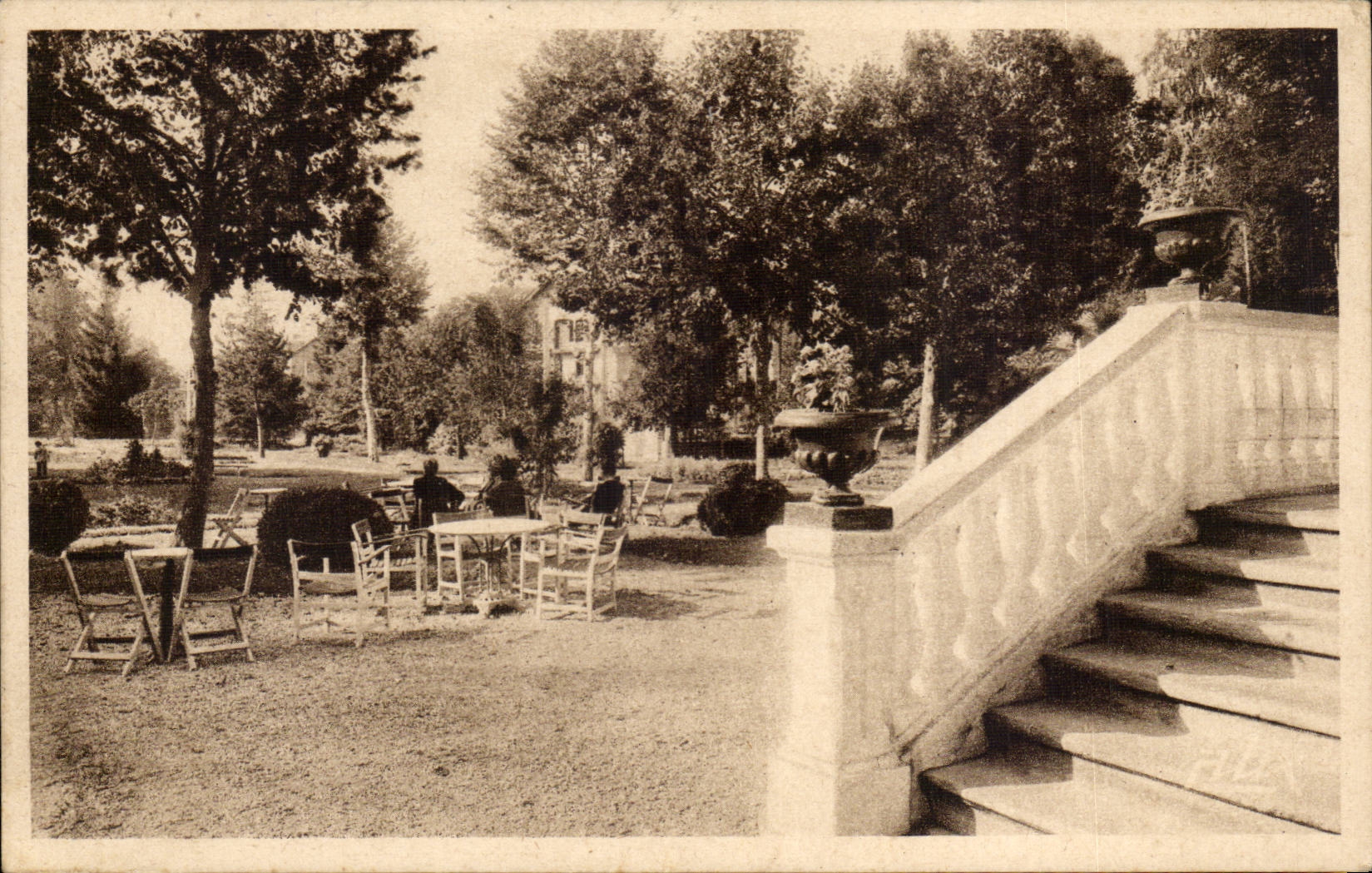 Capvern les Bains - der Park des Kasinos - CPA