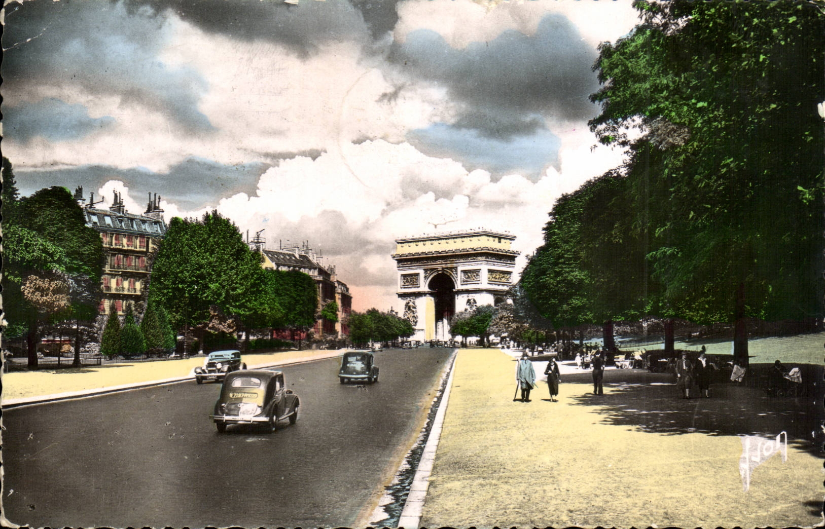 Paris MODERN CARD the Foch avenue