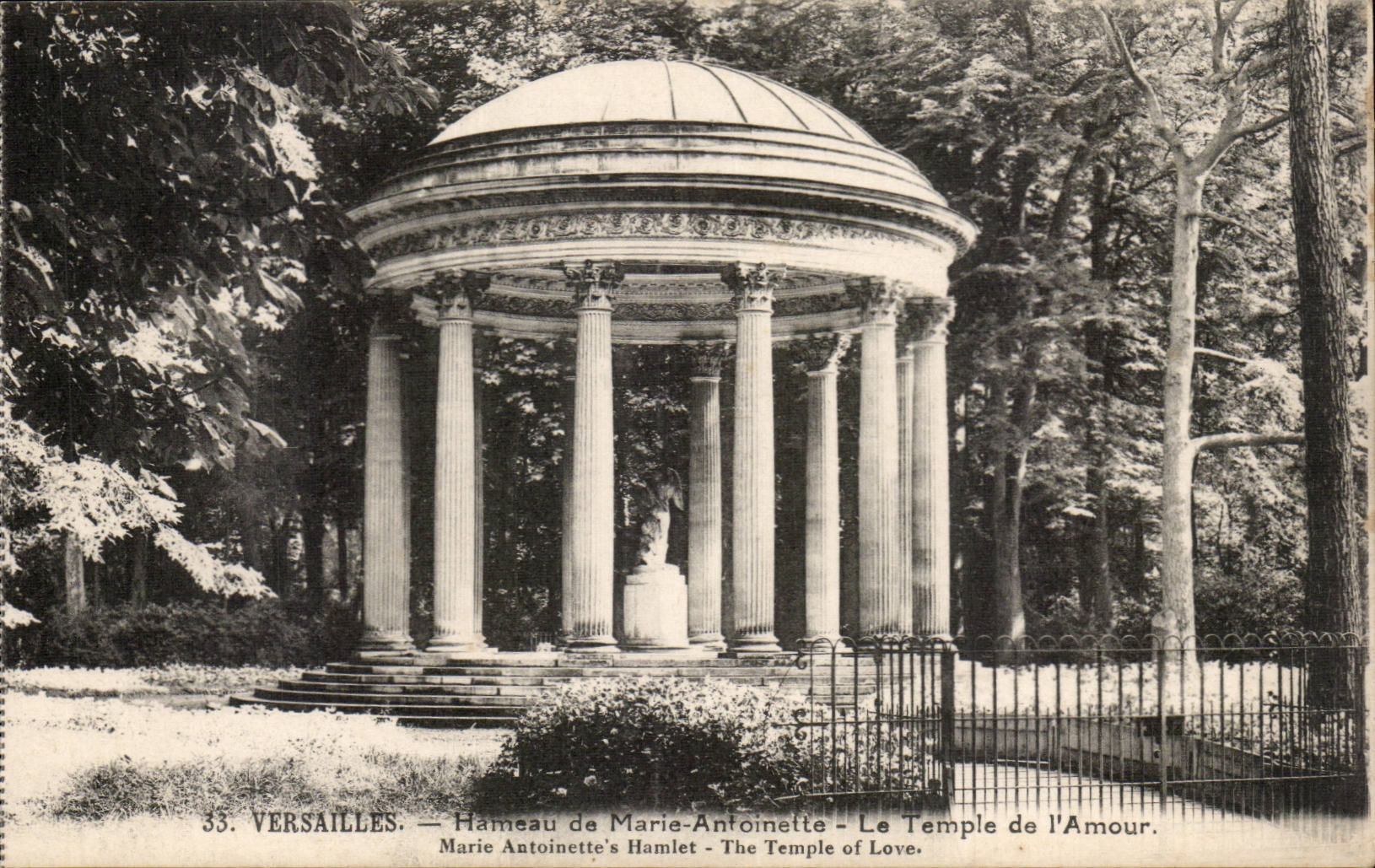 CPA Versailles Hamlet of Marie Antoinette TEmple of the love