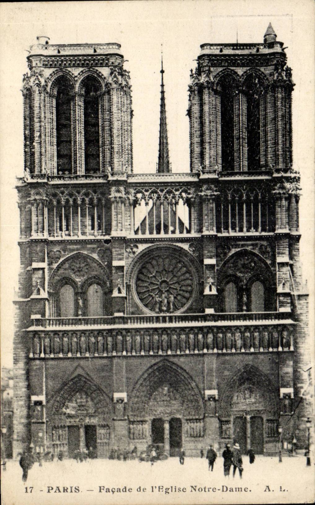 Paris CPA Notre dame