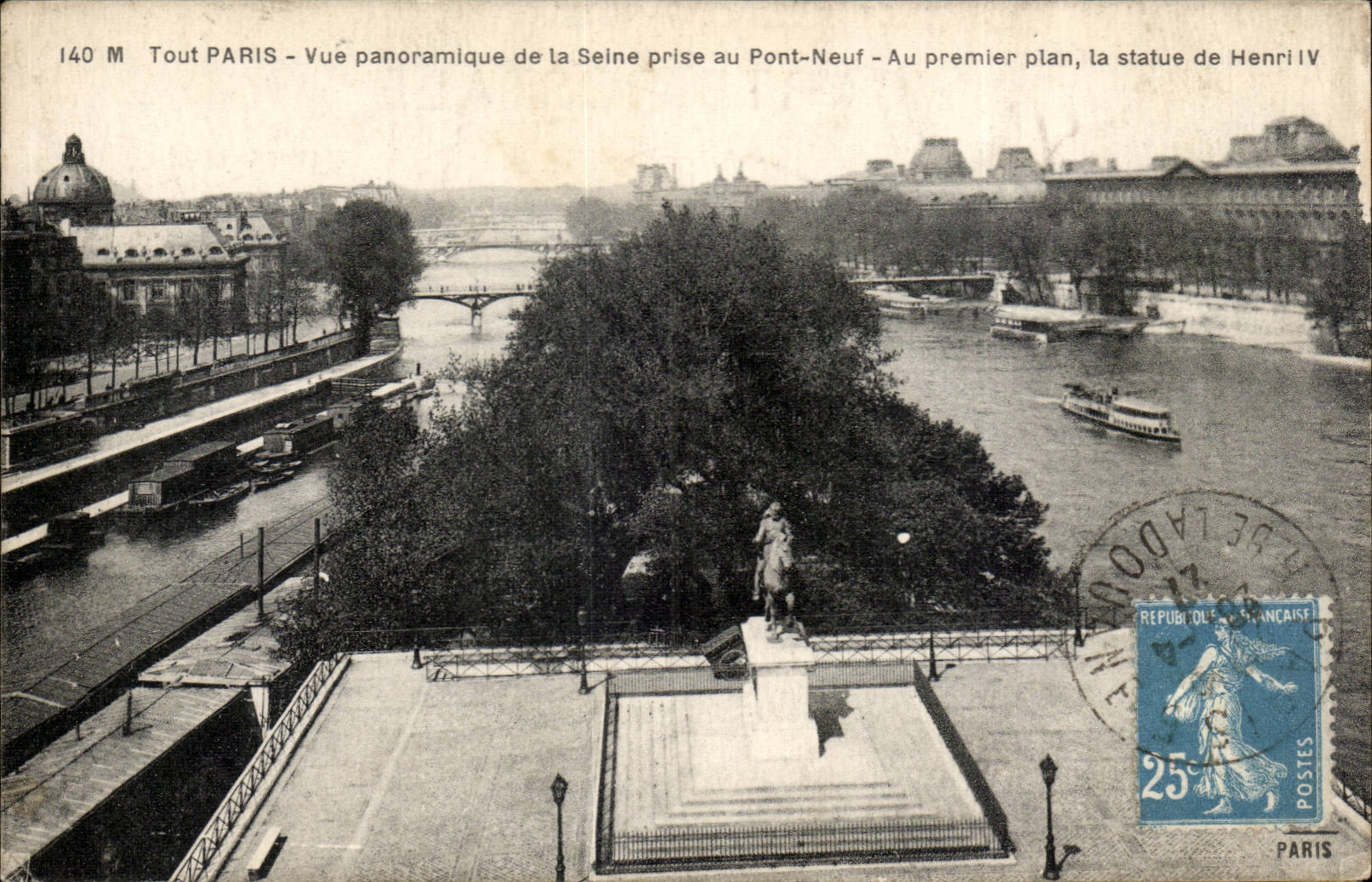 Paris CPA Vue panoramique de la Seine prise du Pont Neuf Statue de Henri IV