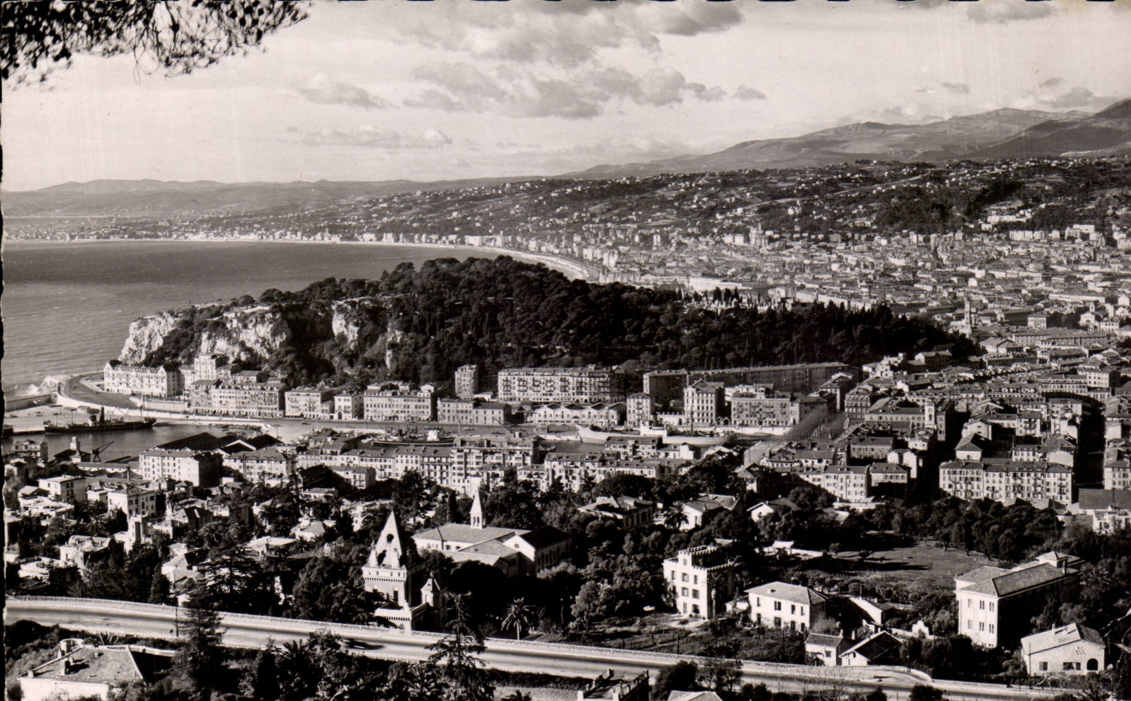 Nice CPA View on the city the port and the castle