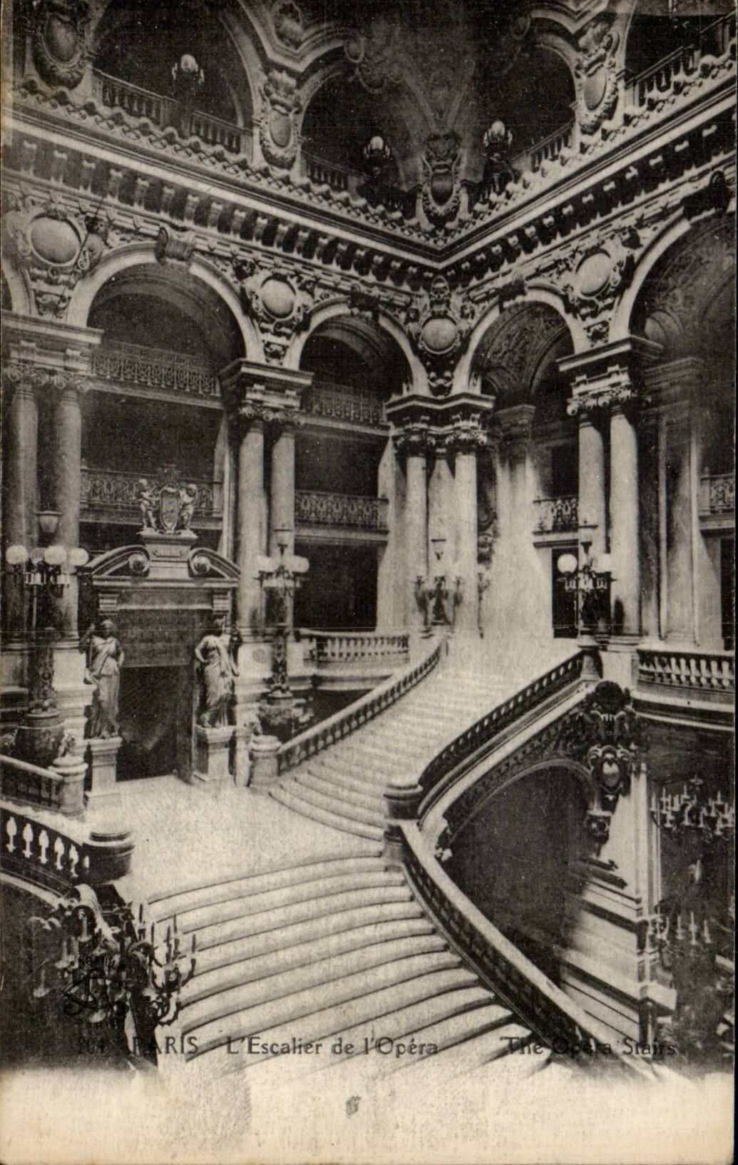 Paris CPA Escalier de l'opera