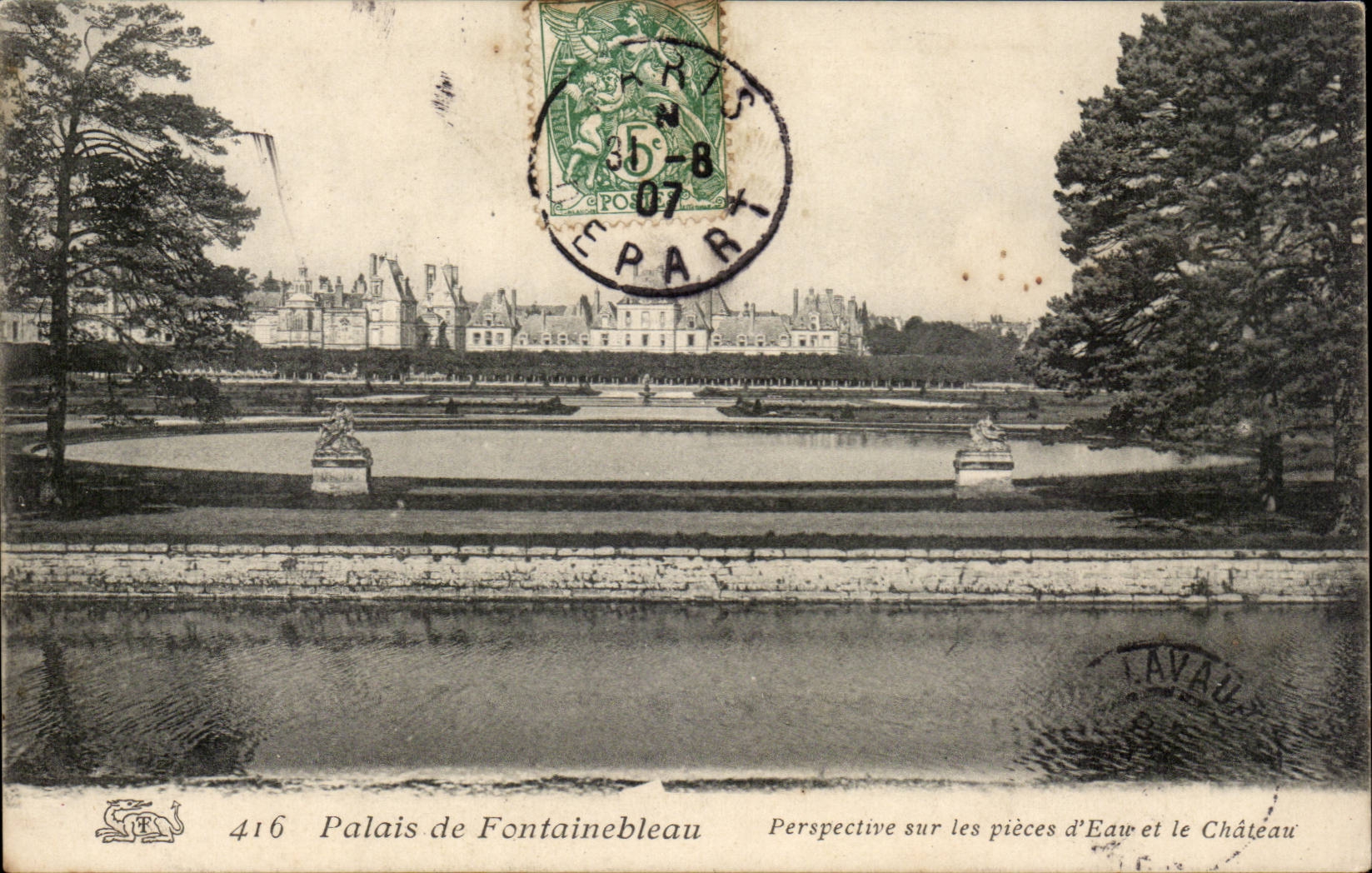 CPA Palate of Fontainebleau View on the water parts and the castle