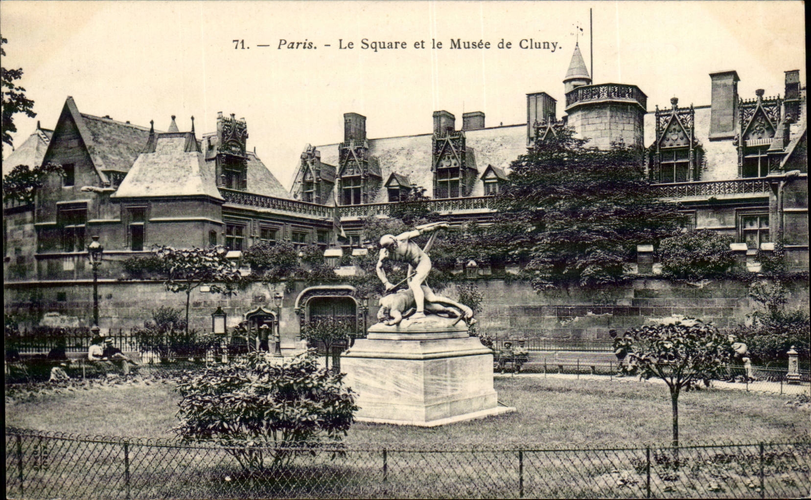 Paris CPA the public garden and the museum of Cluny