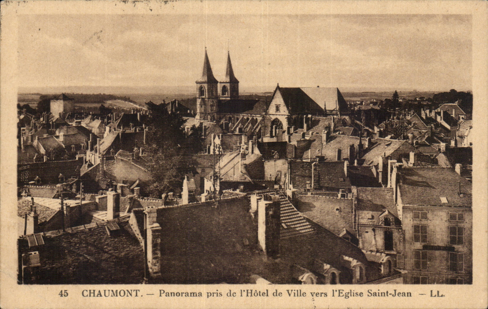 CPA Chaumont Panorama taken of the town hall towards the church Saint Jean