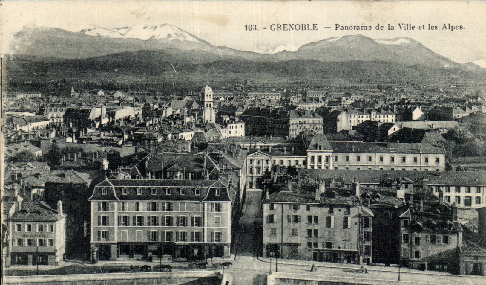 CPA Grenoble Panorama of the city and the Alps