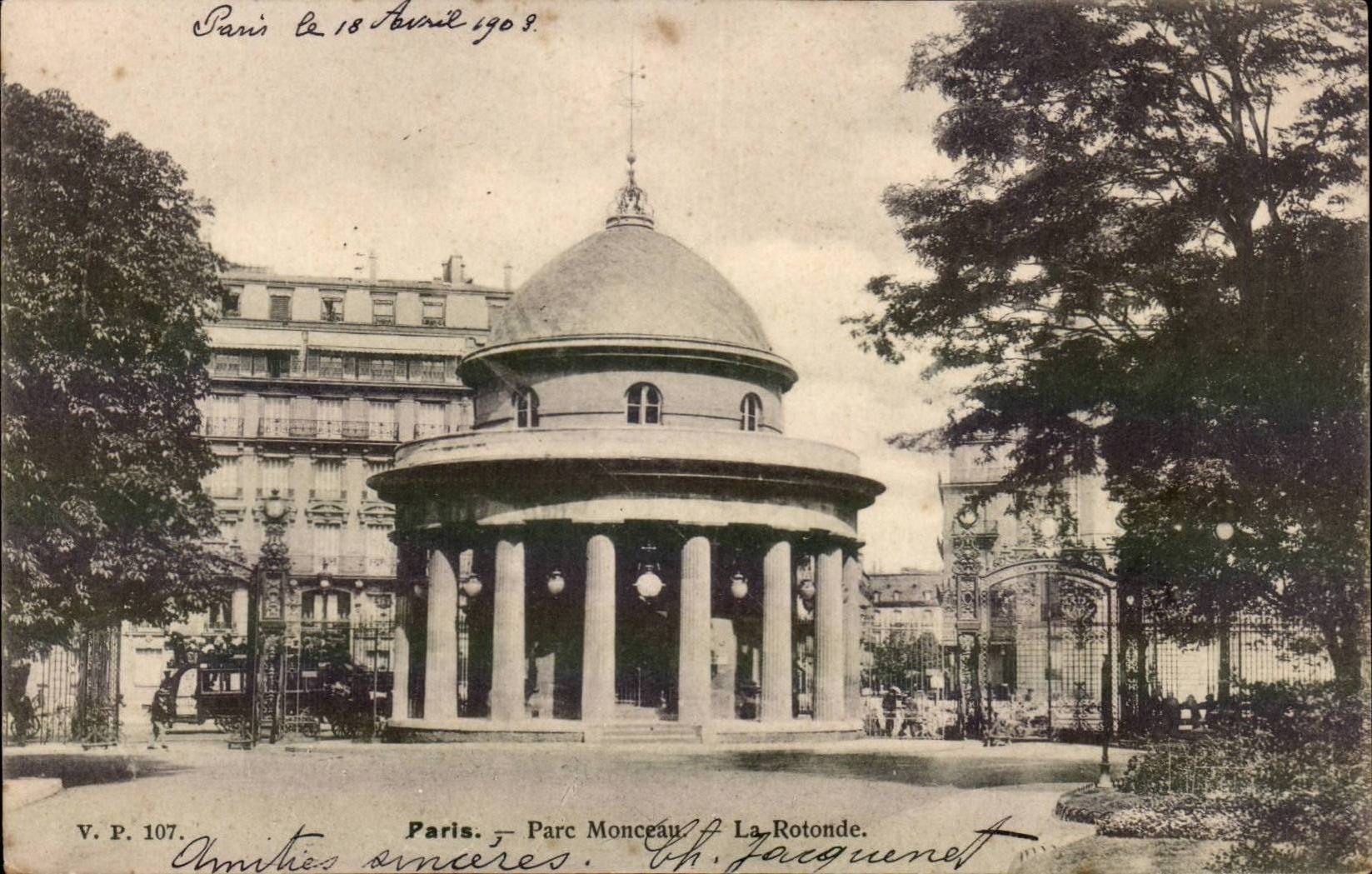 Paris CPA Park Heap the rotunda