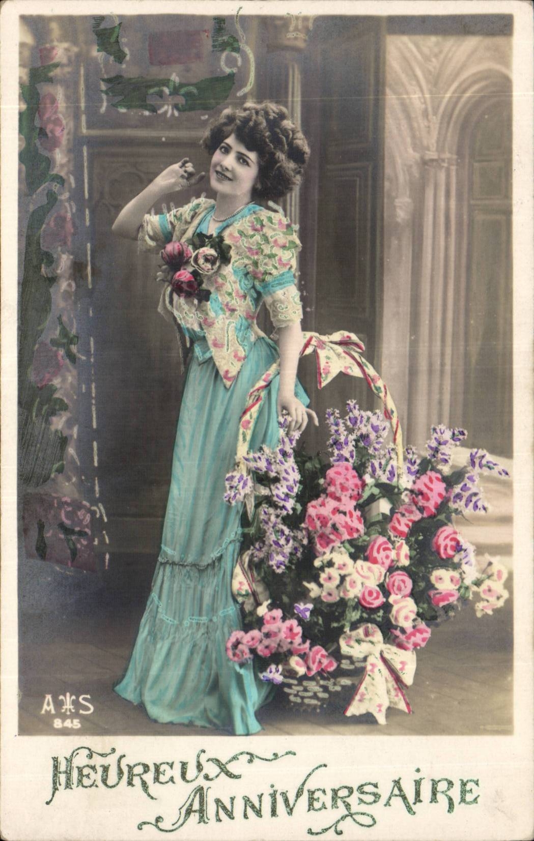 Fantasy - Woman - Women in Gorgeous Dress - CPA