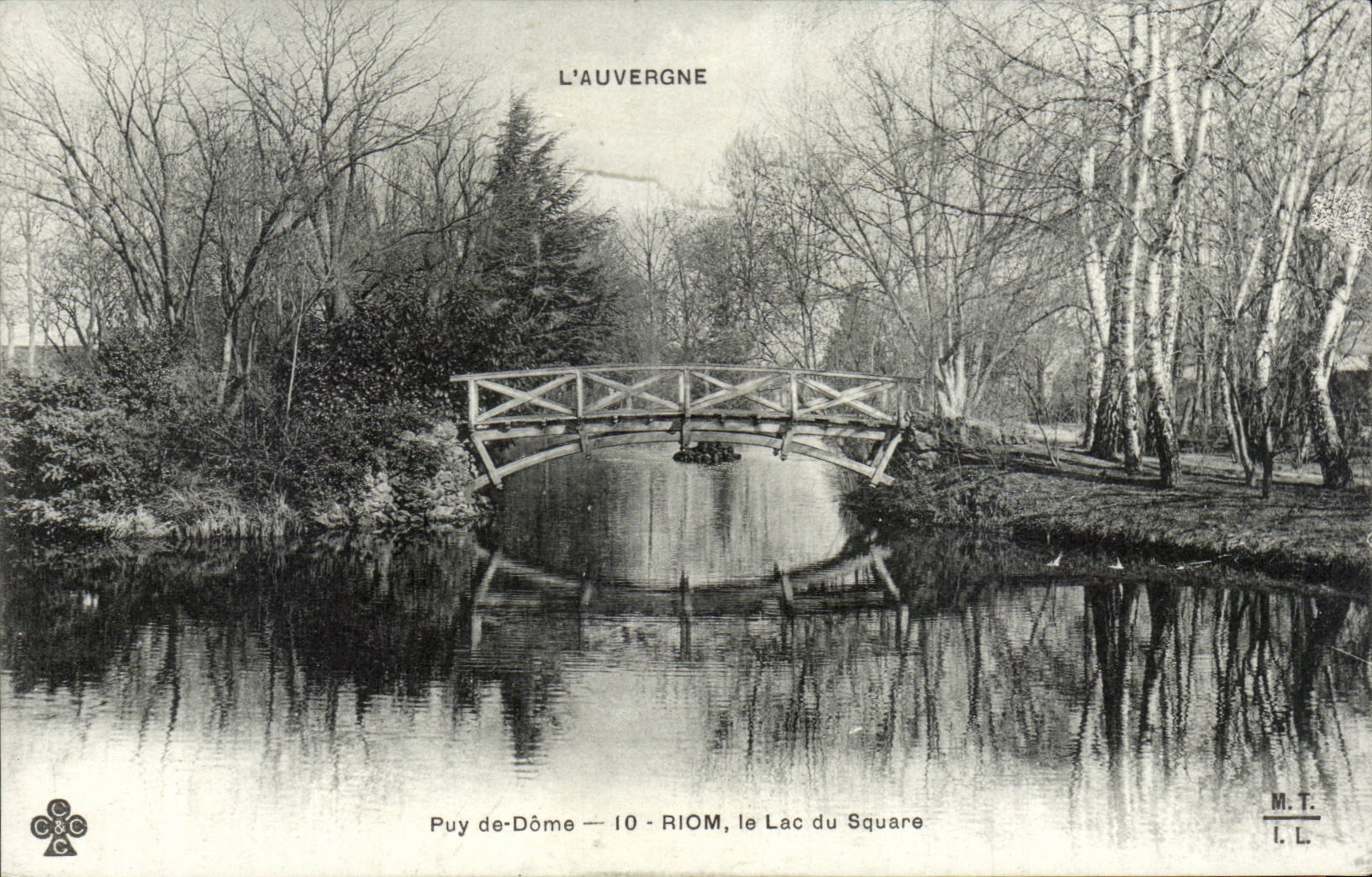 Riom - Le Lac du Square - CPA 