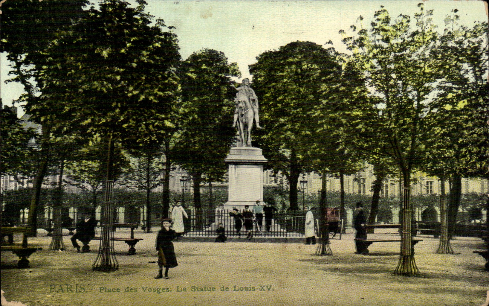 Paris - 4 - Place des Vosges - CPA 