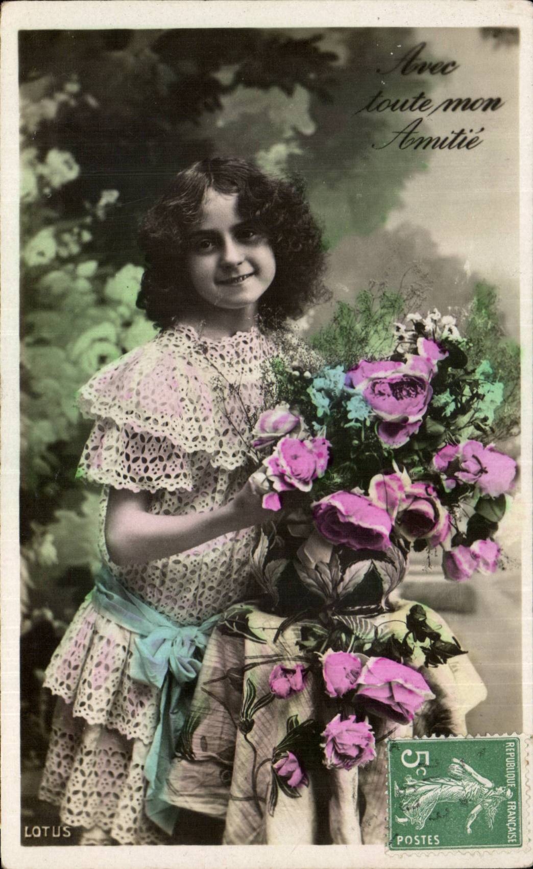 Fantasy - Child - Little girl with pretty bouquet - With all my Friendship