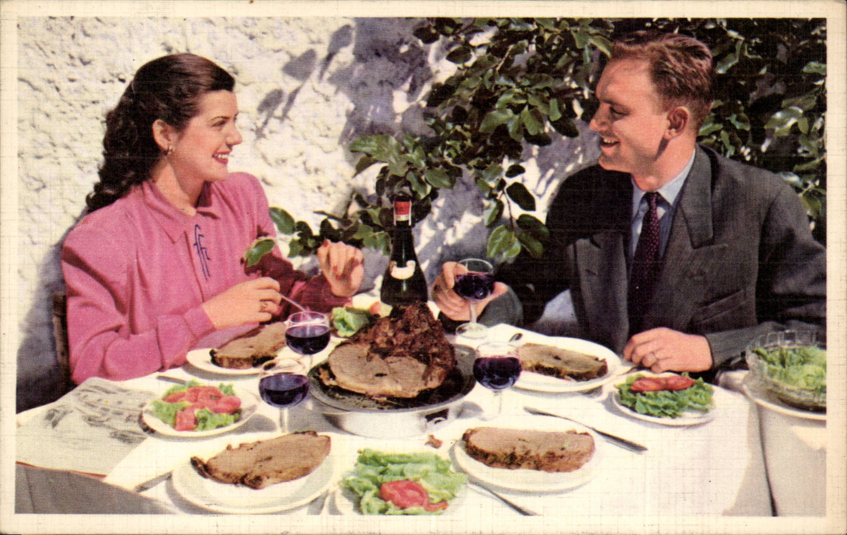 Fantaisie - Couple - Eating a fabulous meal - wine - vin Pan American World Airways - CPA