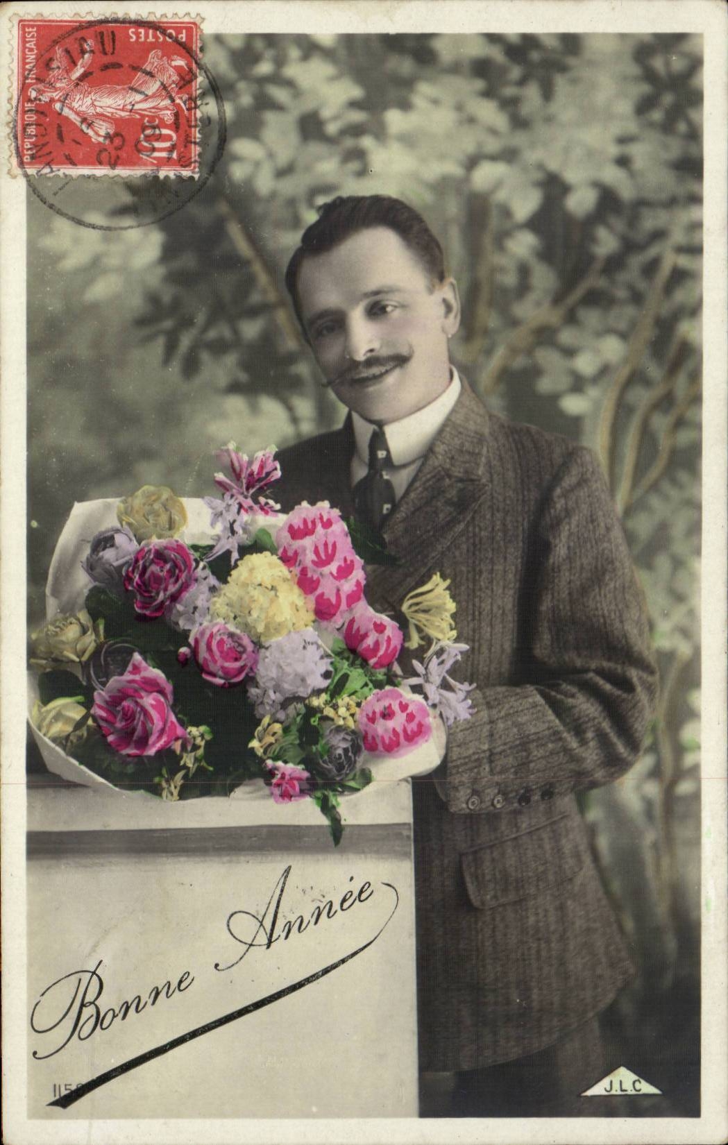 Fantasy - Man - Handsome man with bouquet CPA