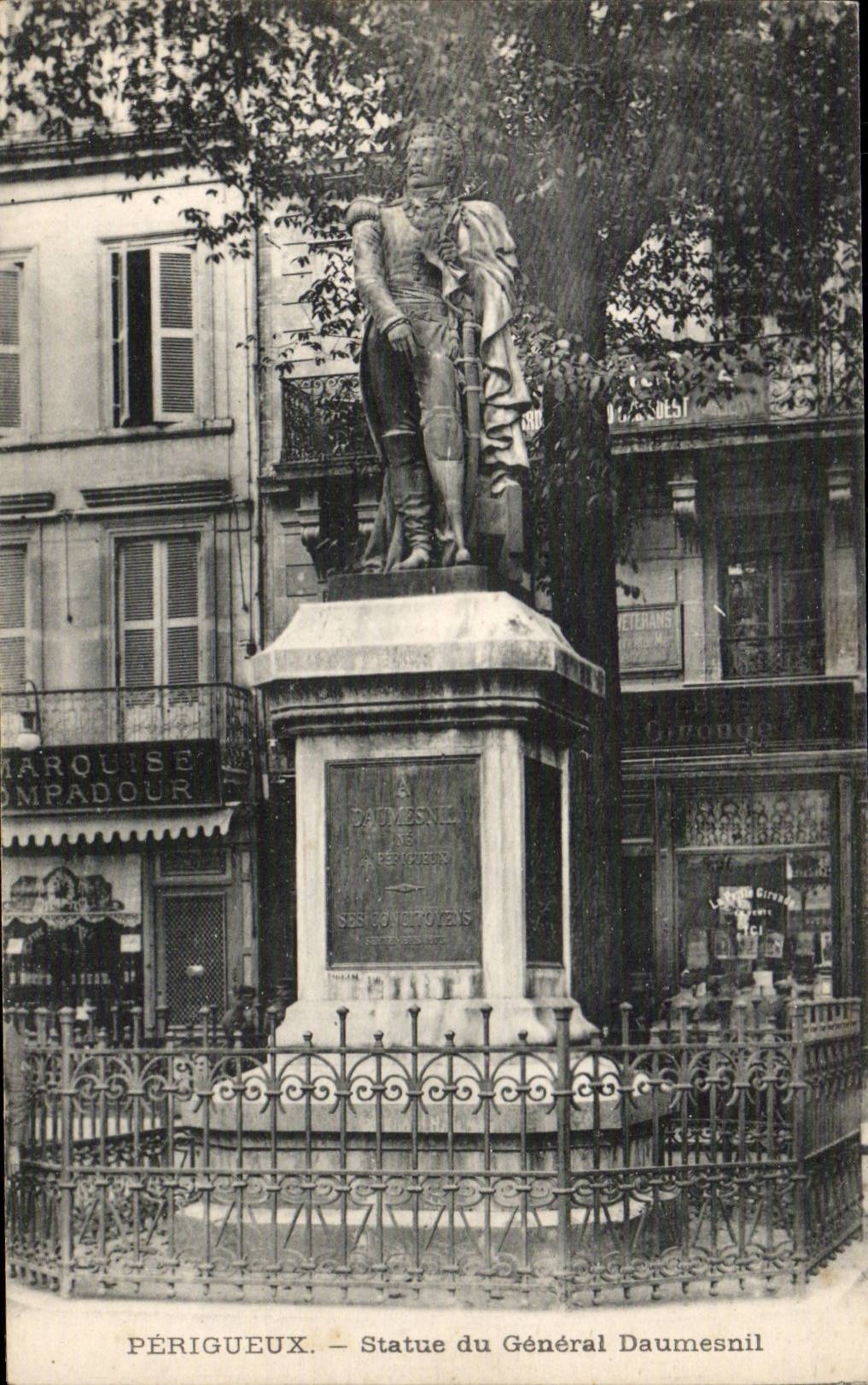 Perigueux - Statue of General Daumesnil - CPA