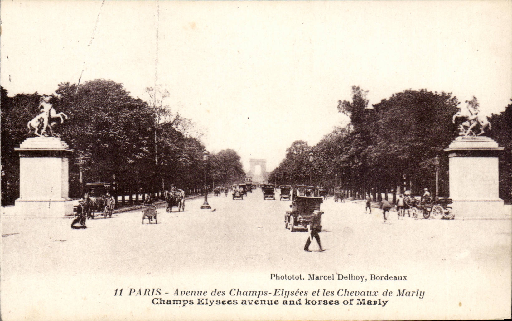 Paris - 8 - Avenue of the Champs Elysees and the Horses of Marly CPA