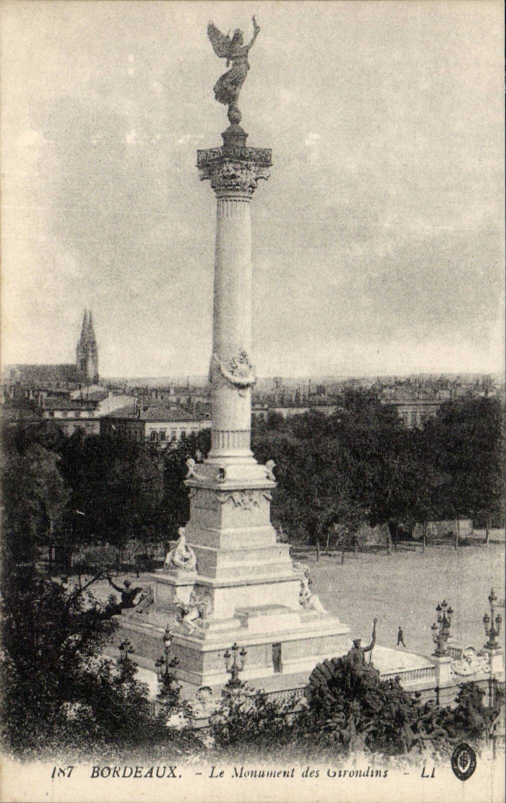 CPA Bordeaux the monument of the Of Gironde ones