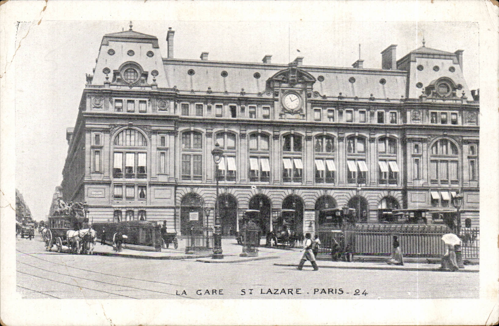 CPA Paris Parks Lazare Saint