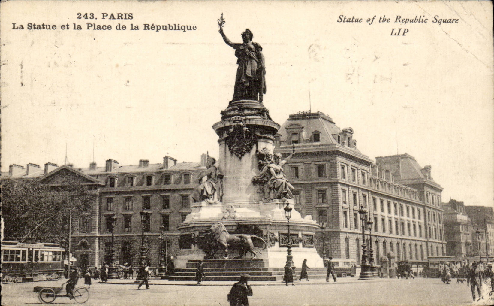 Paris CPA the statuet and places it Republic