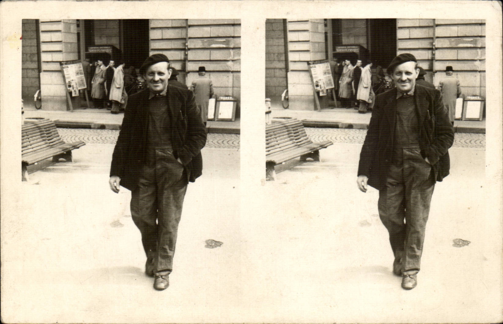 CPA sterescopic Chart Man in the street (folklore costume beret)