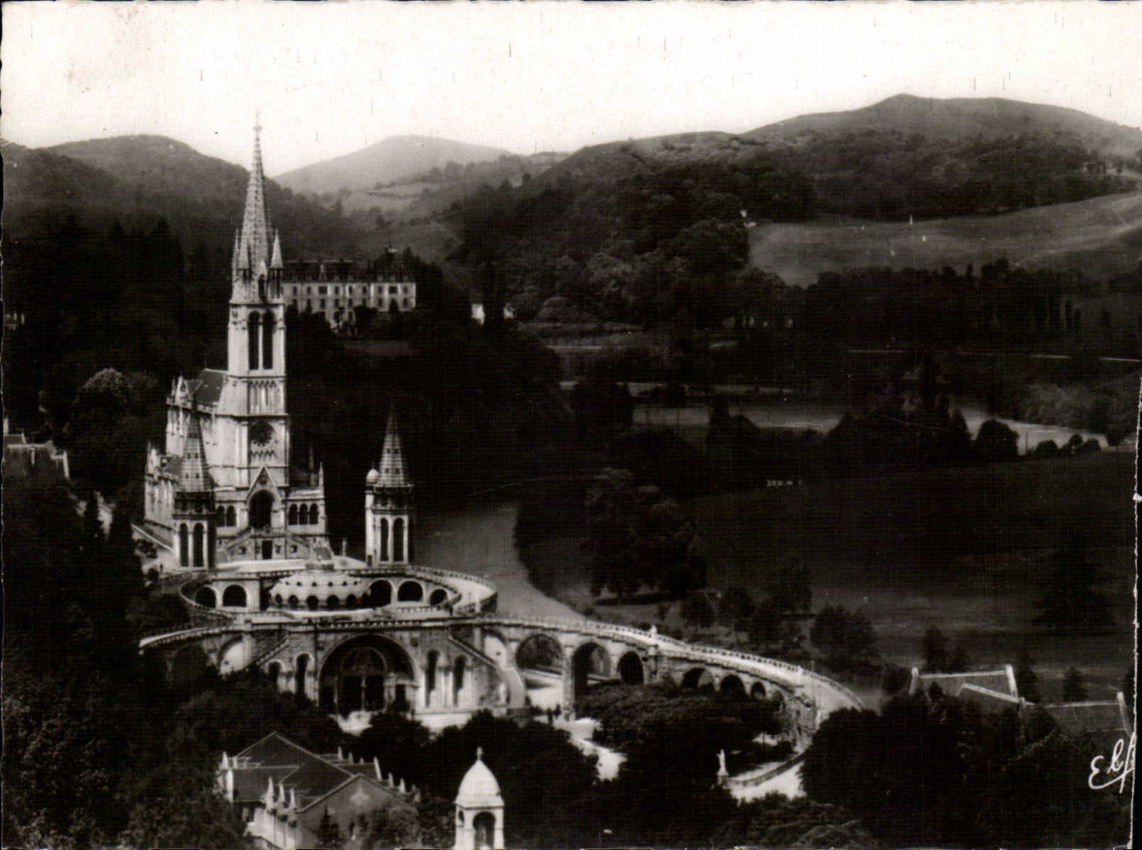 MODERN CARD Lourdes View from above on the basilica and the valley of Gave