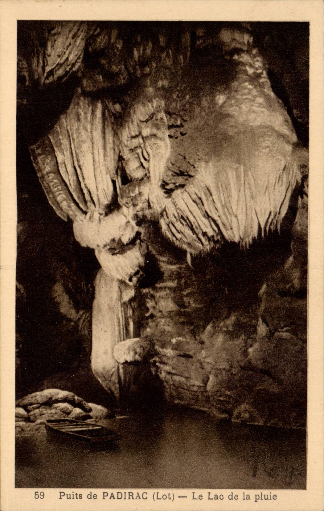 CPA Well of Padirac the lake of the rain