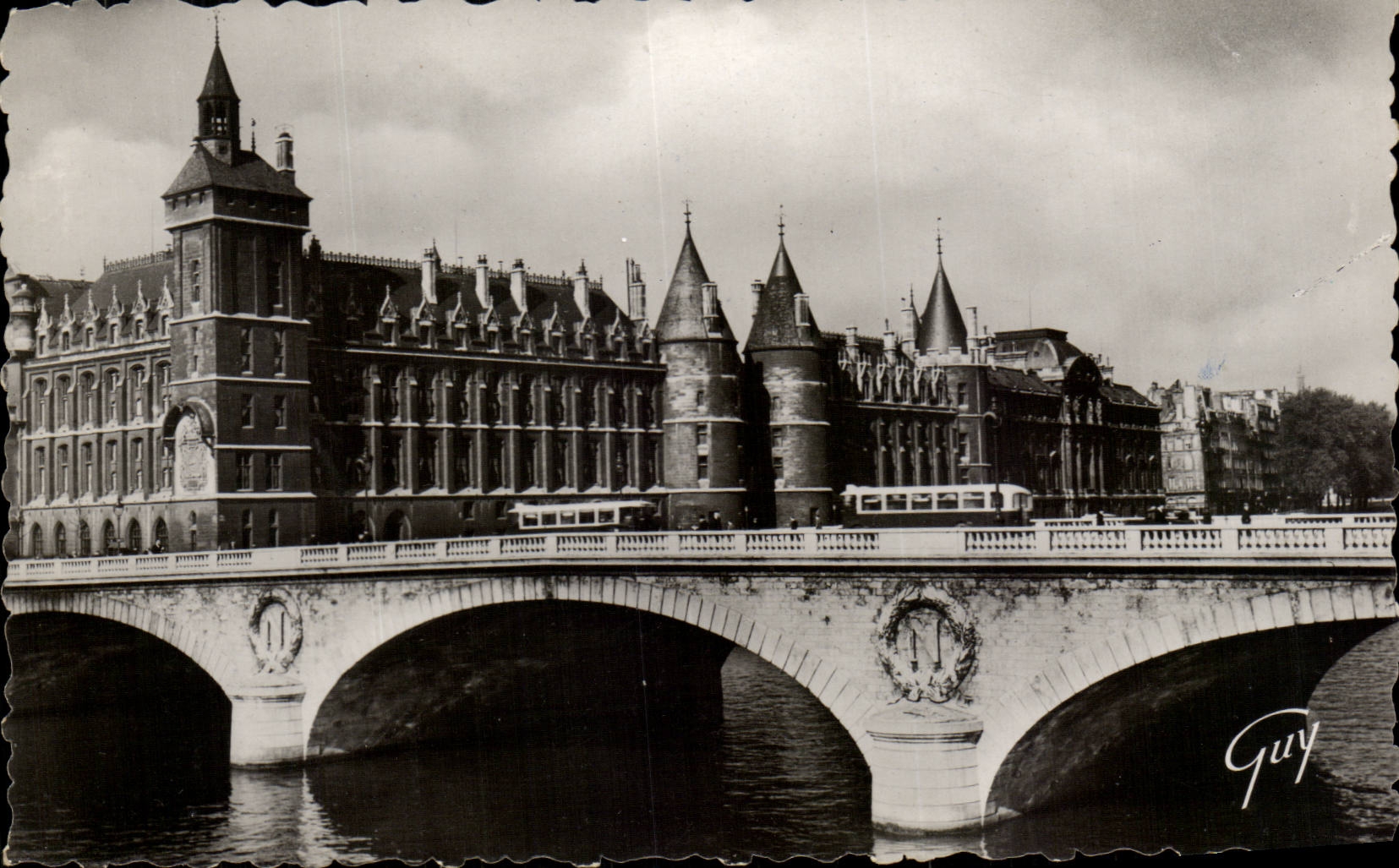 CPM Paris Palais de Justice et la conciergerie