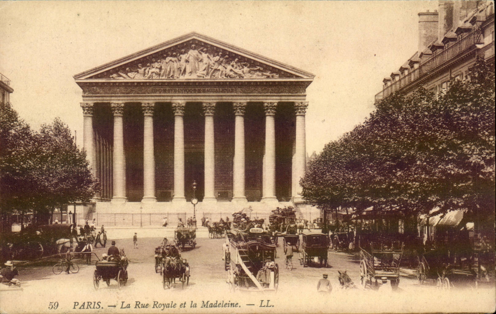 Paris CPA the royal street and the Madeleine