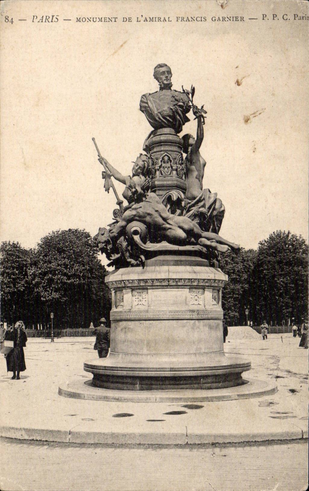 Paris CPA Monument de l'amiral Francis Garnier