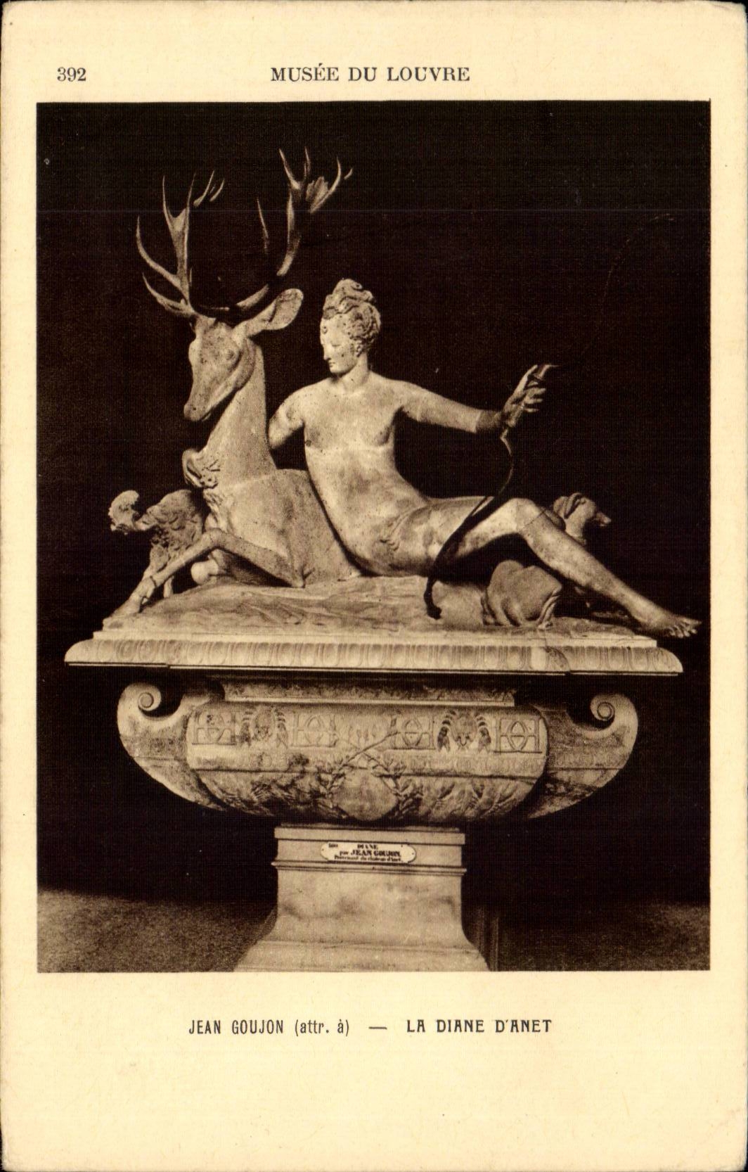 Paris CPA Musee du Louvre Jean Goujon La diane d'Anet ( cerf )