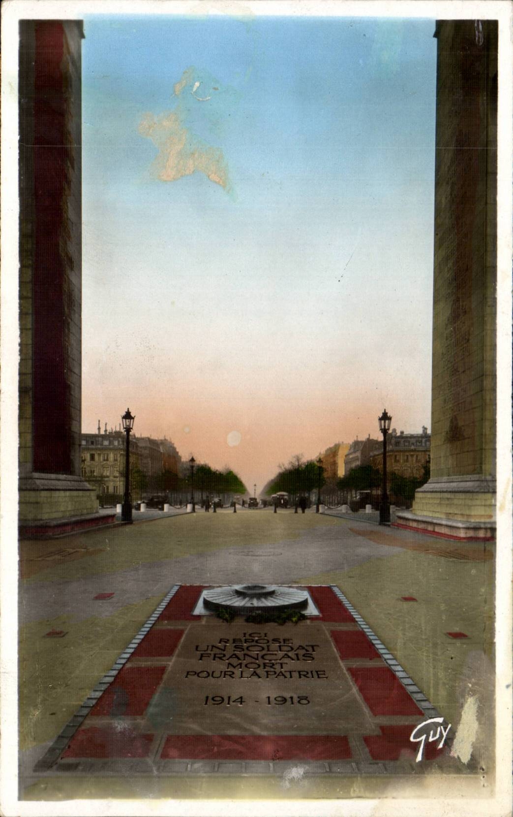 Paris CPA the tomb of the unknown soldier