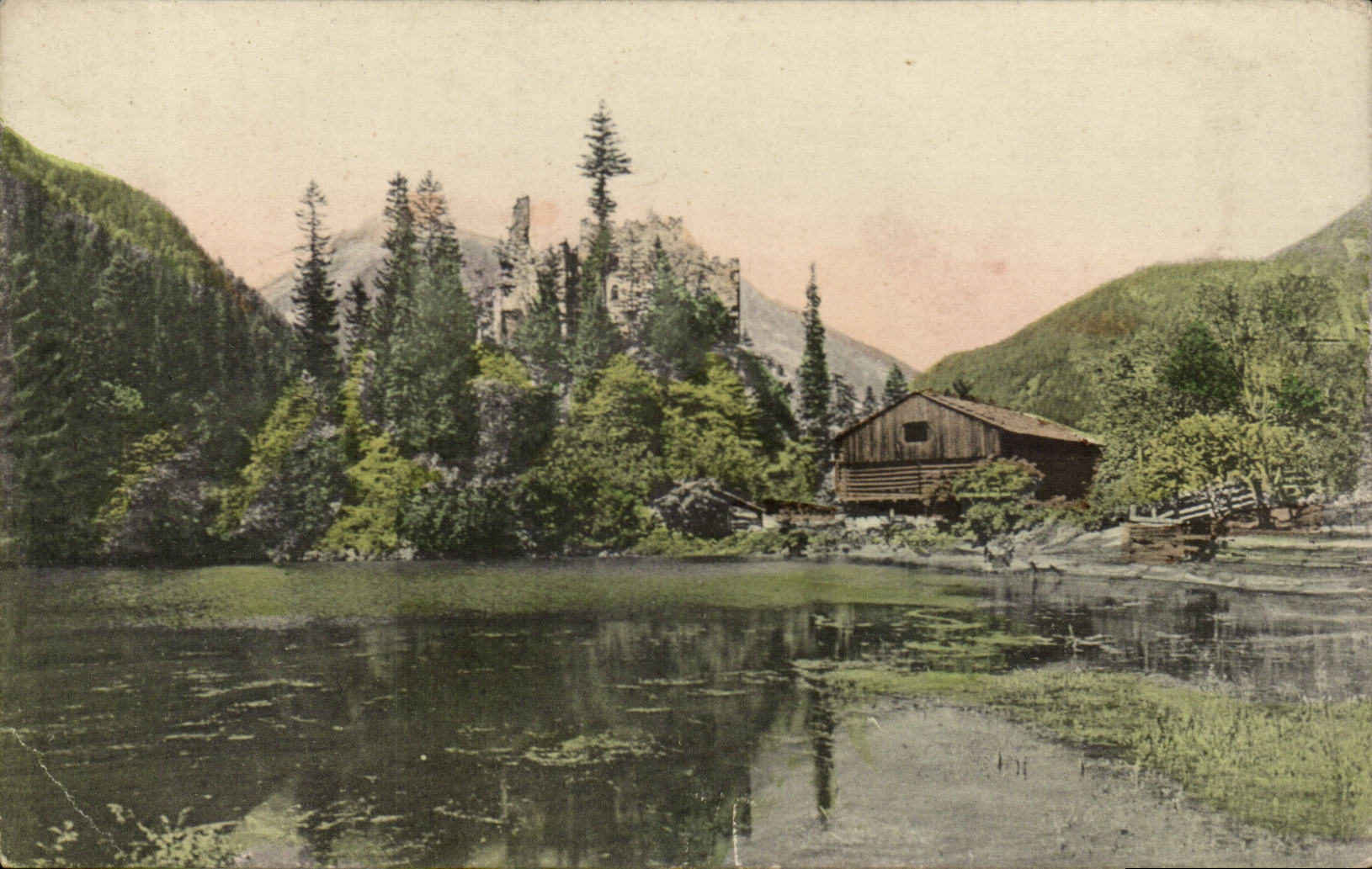 CPA Pausage at the edge of a lake