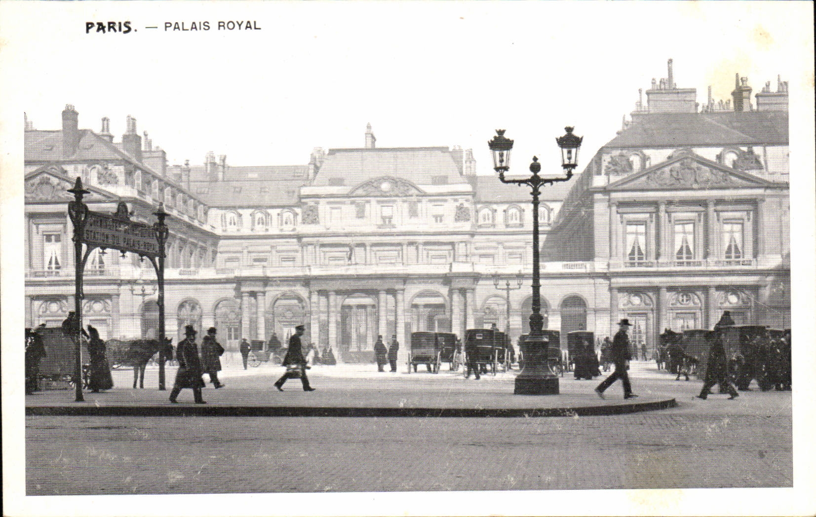 Paris CPA Palais royal