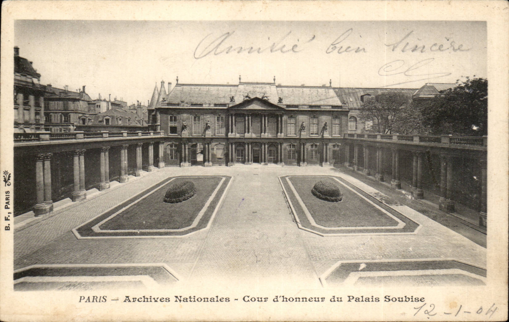 Paris CPA Public records Main courtyard of the Soubise palate