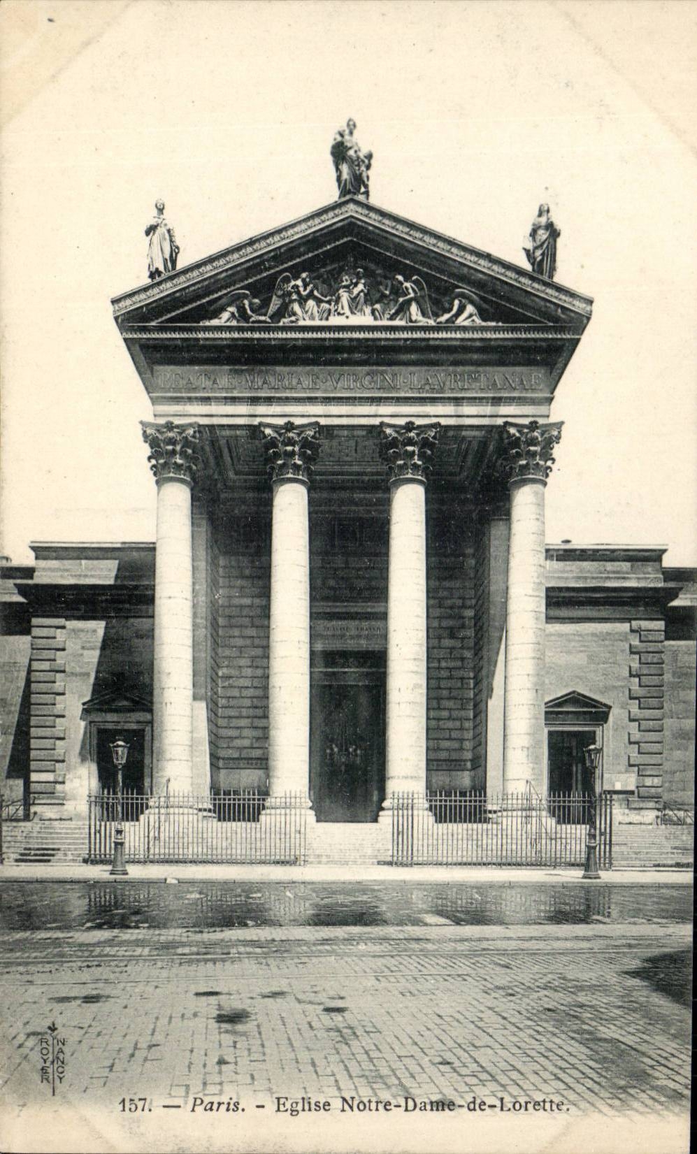 Paris CPA Eglise Notre DAme de Lorette