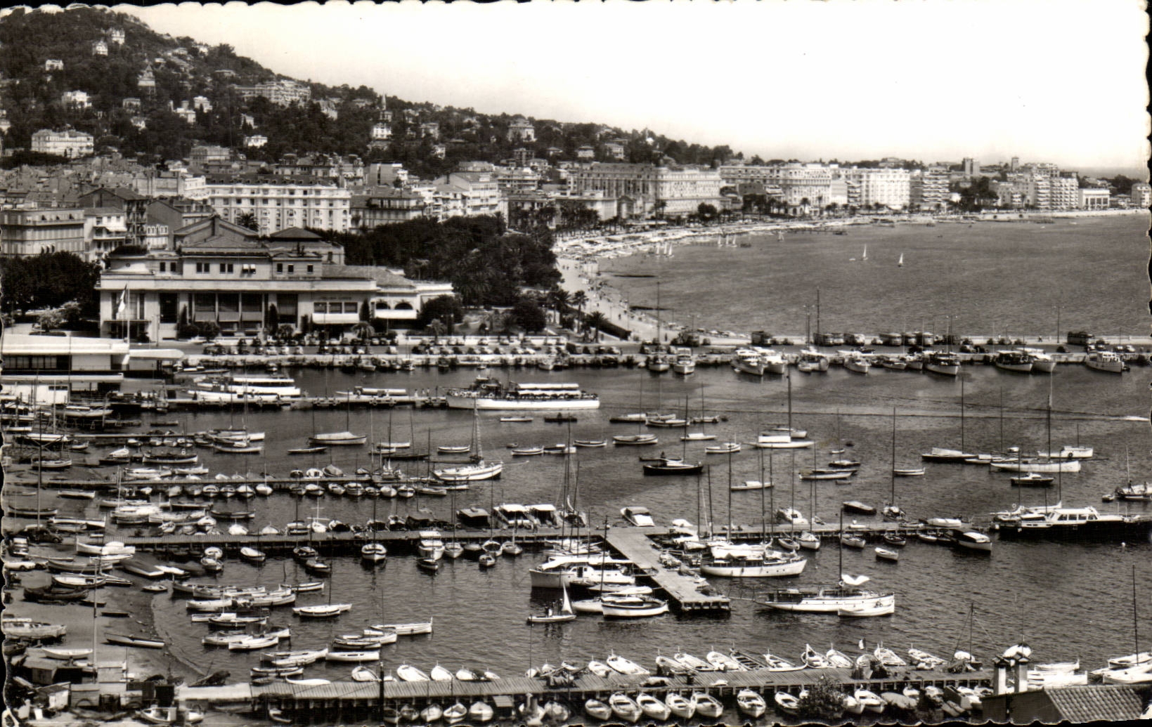 MODERN CARD Cannes the port the municipal casino and the small cross seen of Suquet