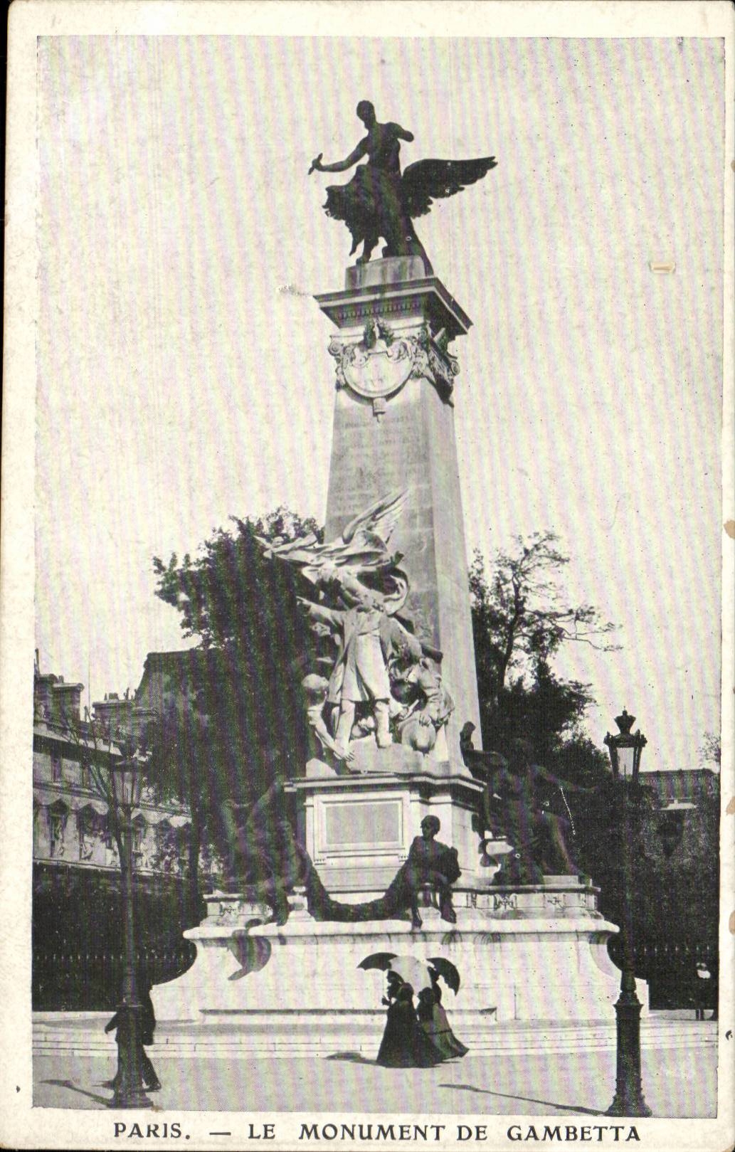 Paris CPA Le monument de Gambetta