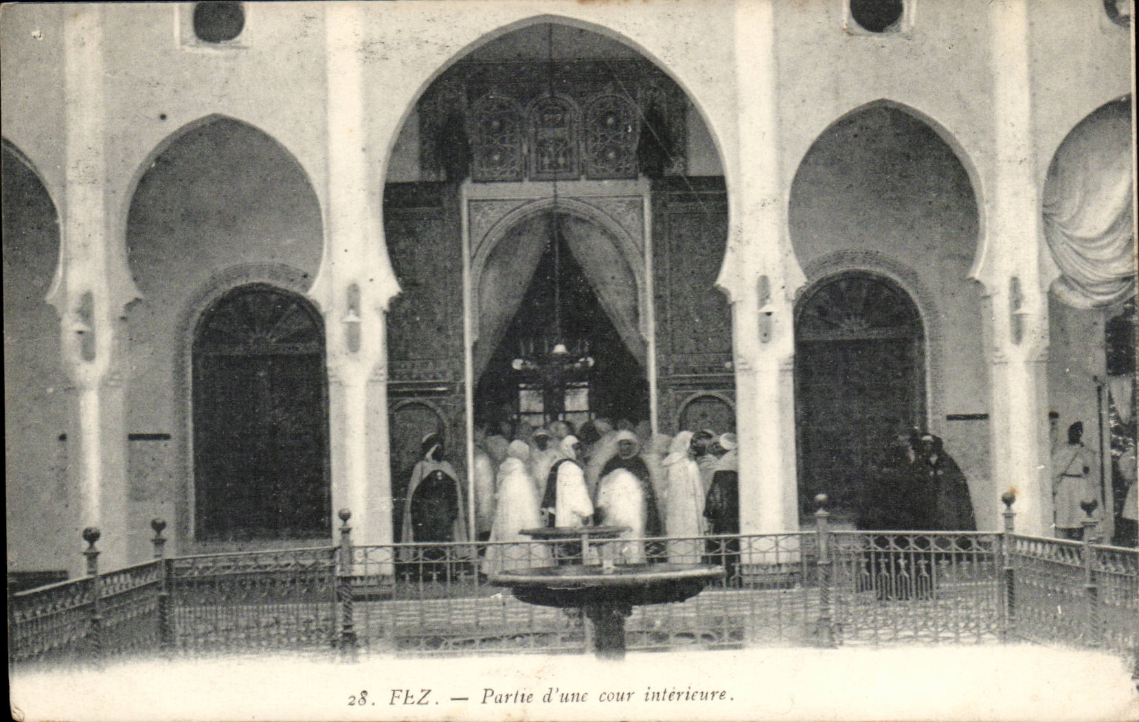 CPA Marokko Fez fuhr von einem Innengericht ab