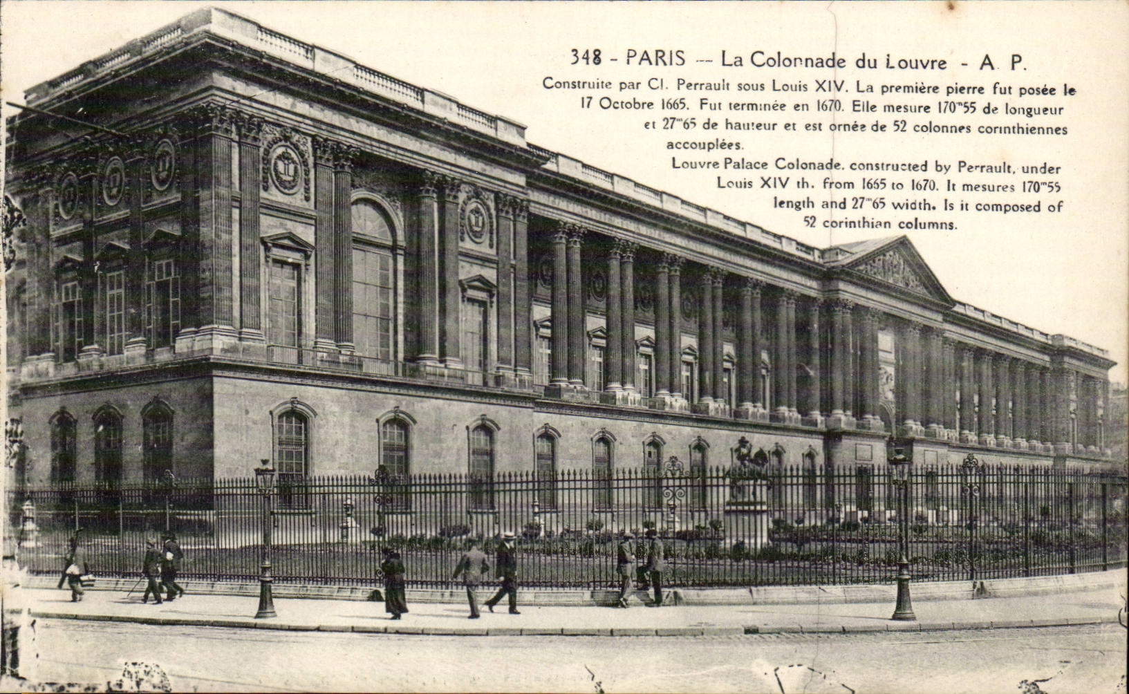 Paris CPA La colonnade du Louvre
