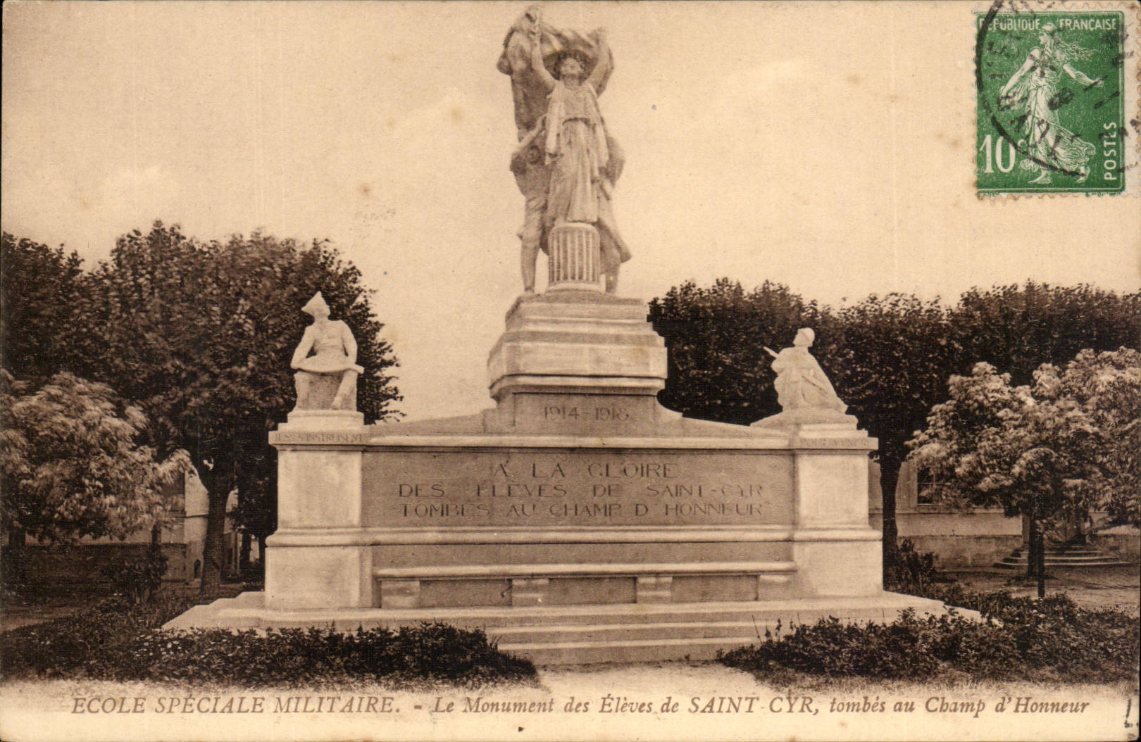 Military CPA special School the monument of raised Saint Cyr tombs with the field of honor (militaria)