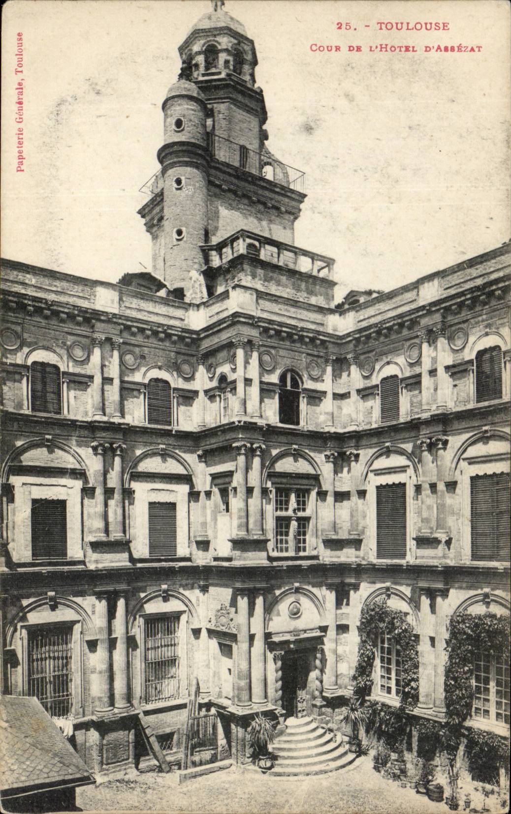 CPA Toulouse CPA Cour de l'hotel d'Assezat