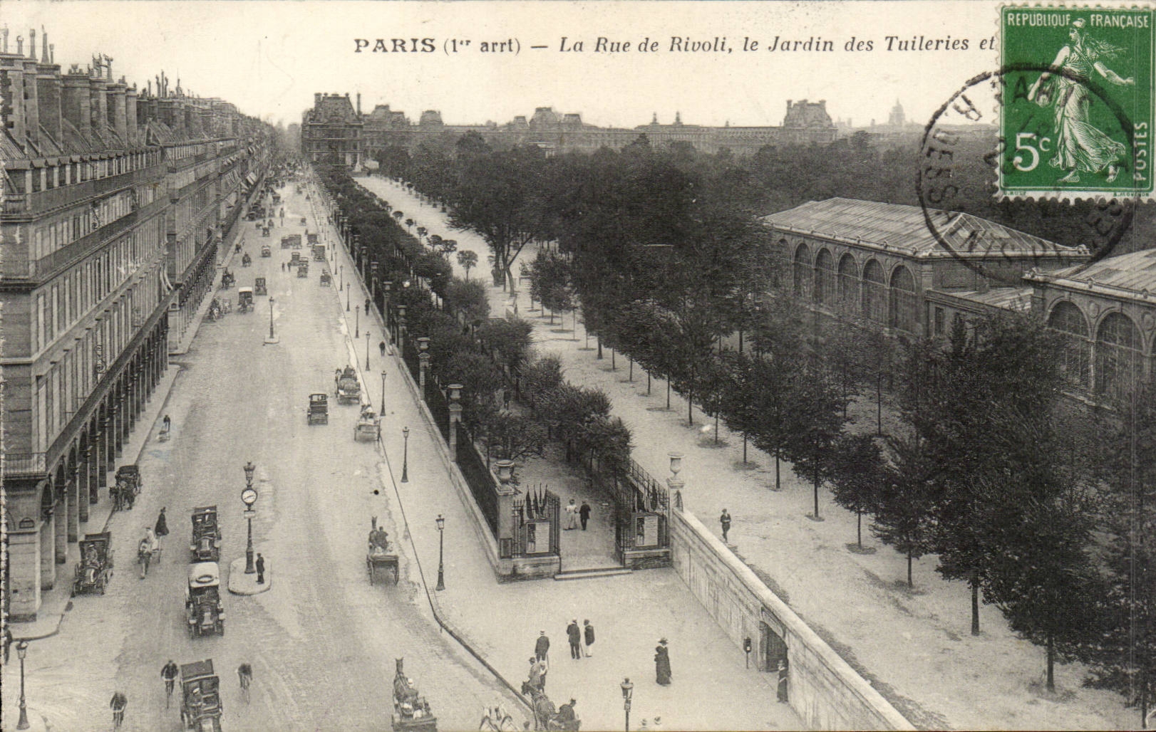 Paris CPA La rue de Rivoli Le jardin des Tuileries