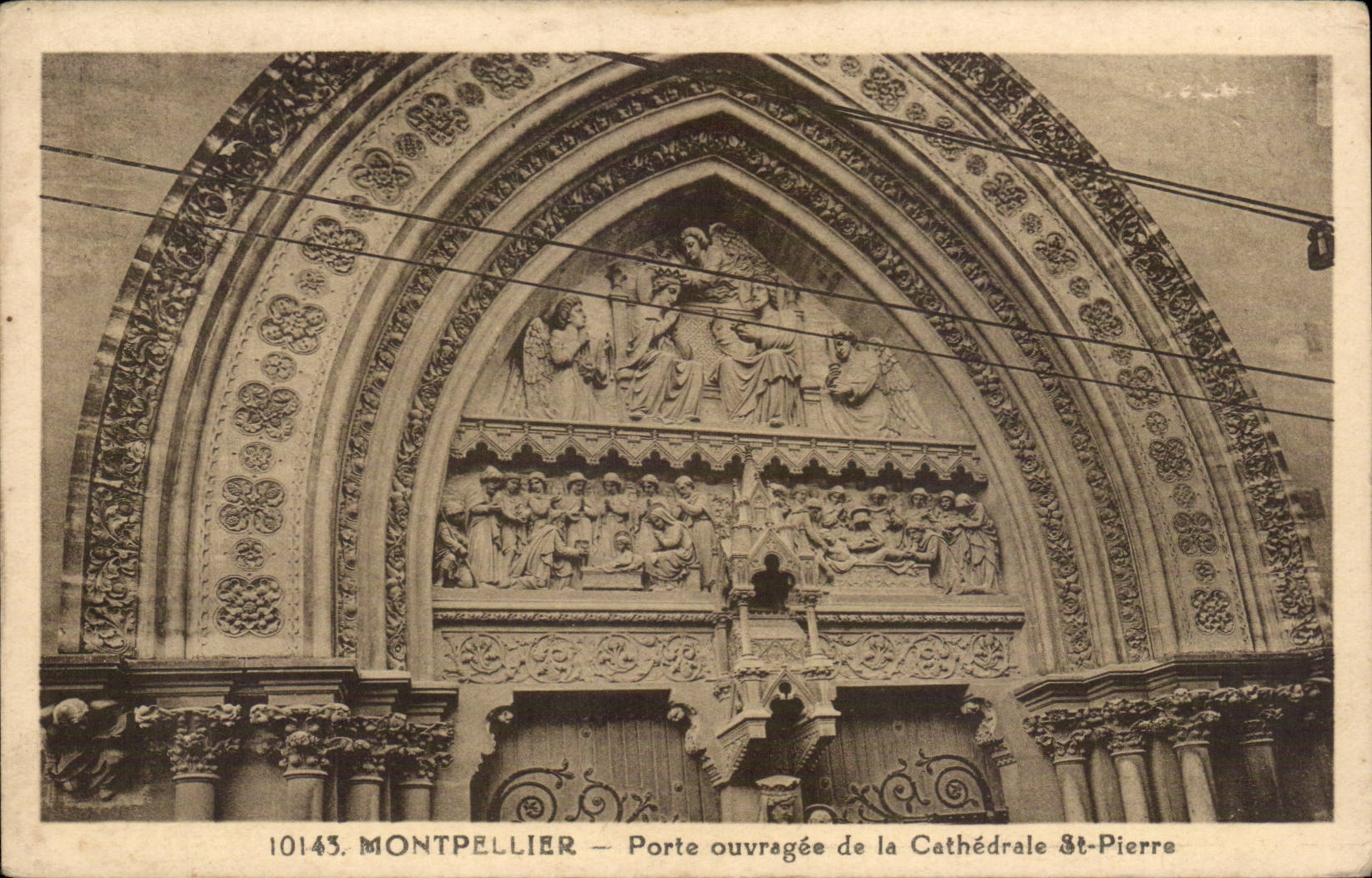 CPA Montpellier porte ouvragee de la cathedrale St pierre