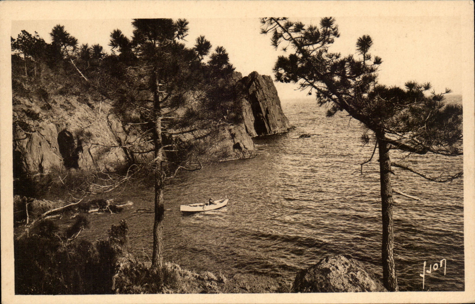 CPA Le Trayas Les rochers