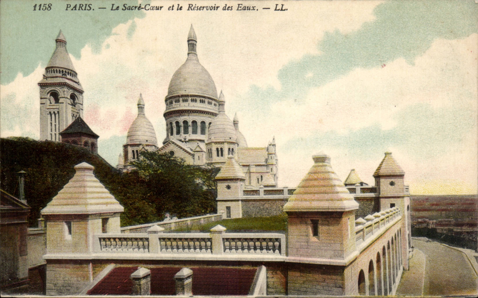 CPA Paris Le Sacre Coeur et le reservoir des eaux