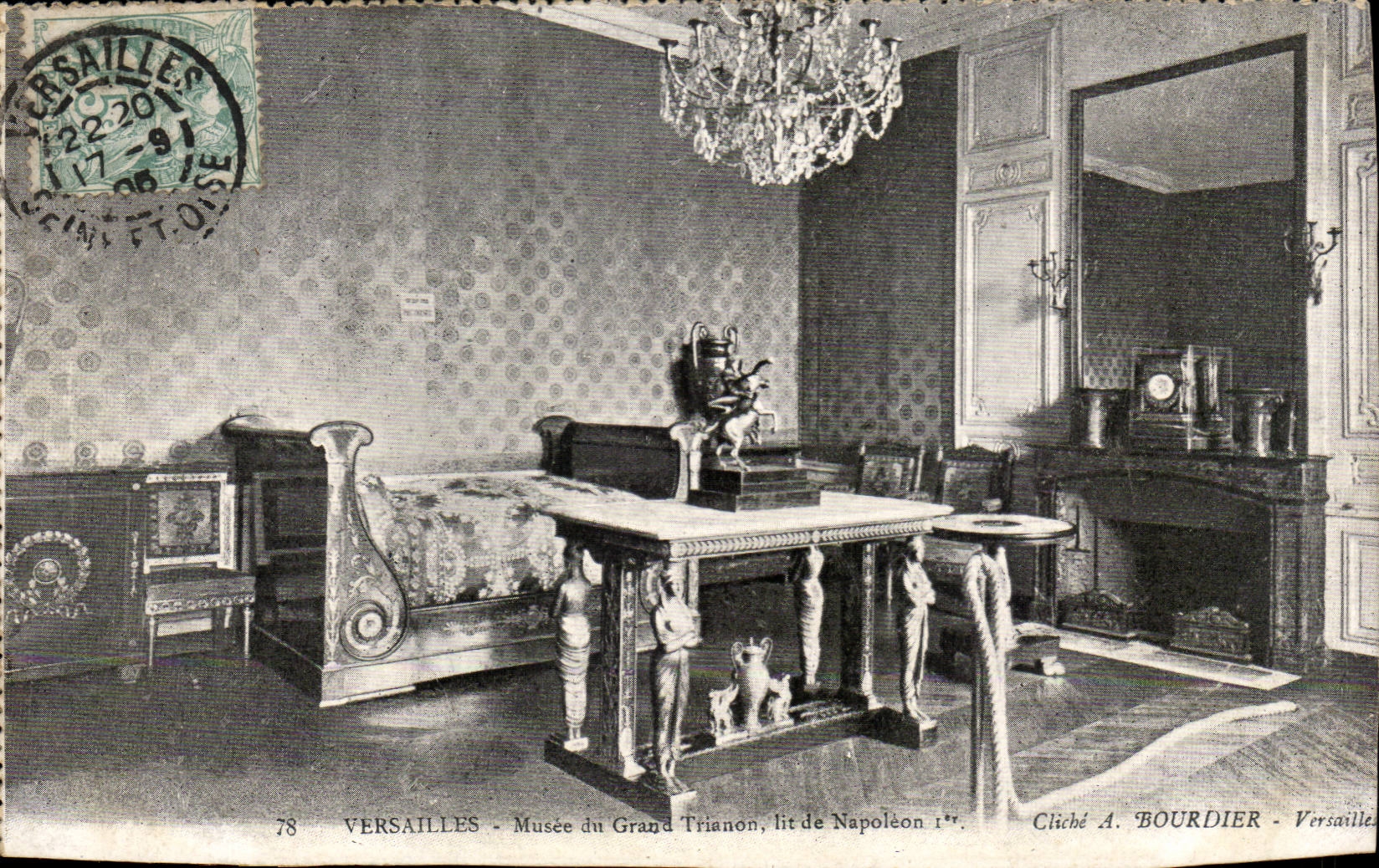 CPA Versailles Musee of Large Trianon reads of Napoleon 1st