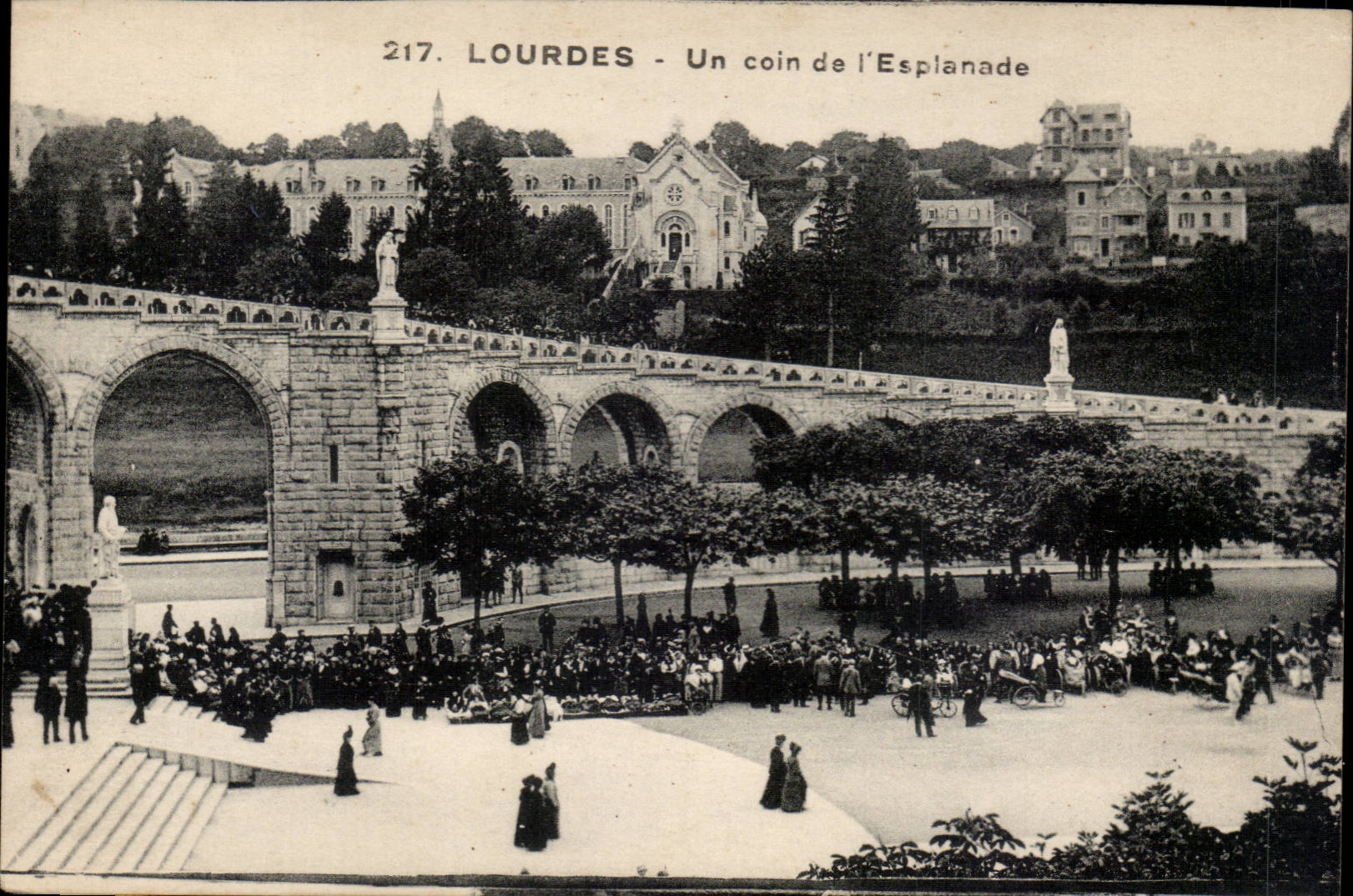 CPA Lourdes a corner of the esplanade