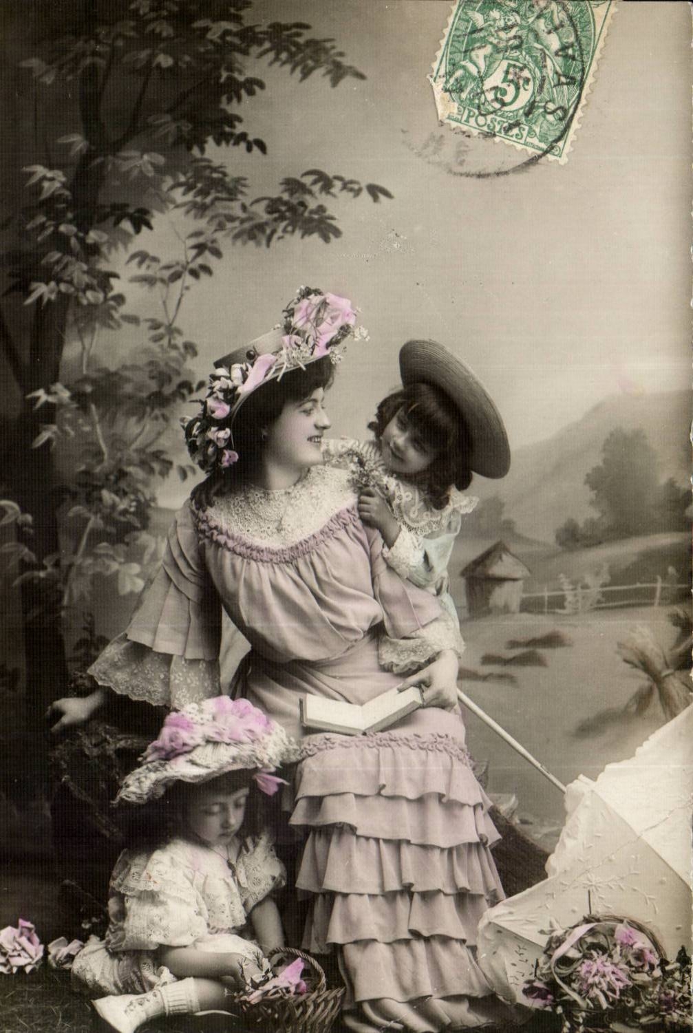 CPA Fantasy Woman and children