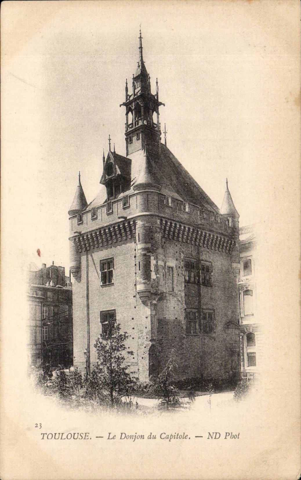 Toulouse CPA Le donjon du capitole