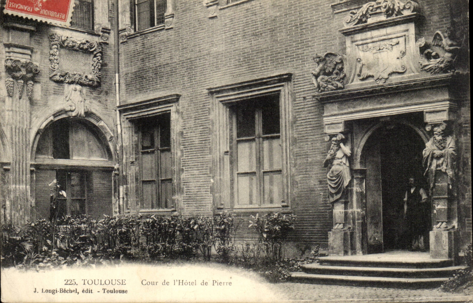 Toulouse CPA Cour de l'hotel de pierre